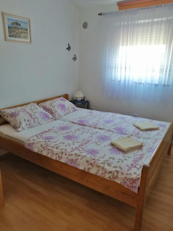 Apartmani Trupeljak Mandre Eksteriør billede
