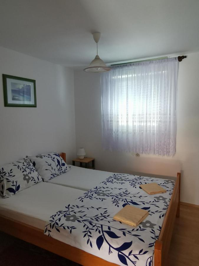 Apartmani Trupeljak Mandre Eksteriør billede