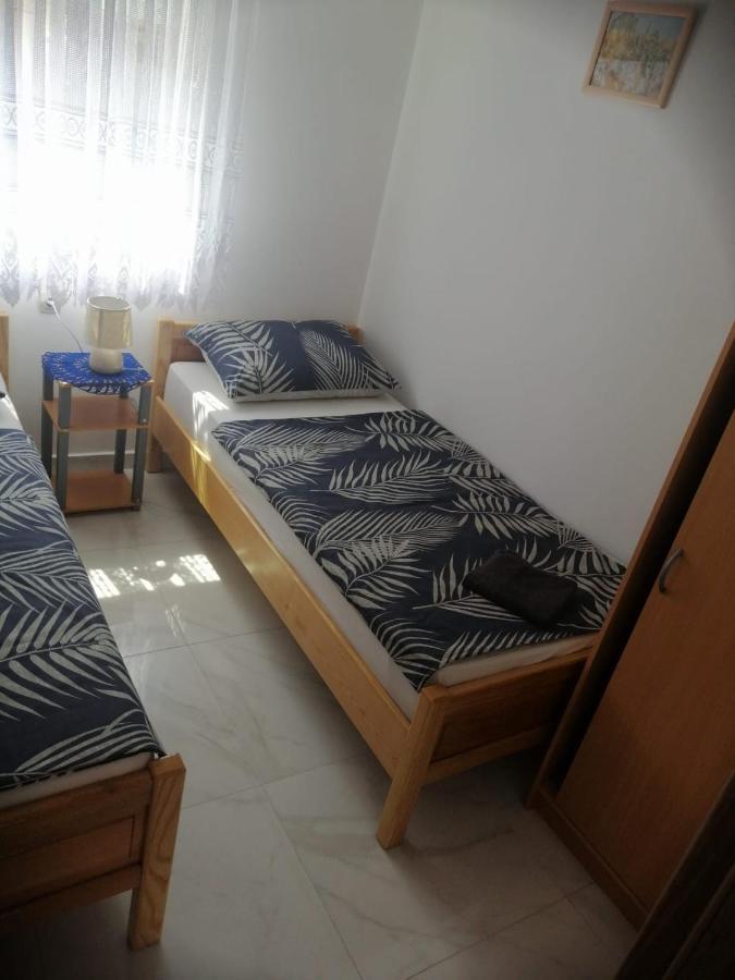 Apartmani Trupeljak Mandre Eksteriør billede